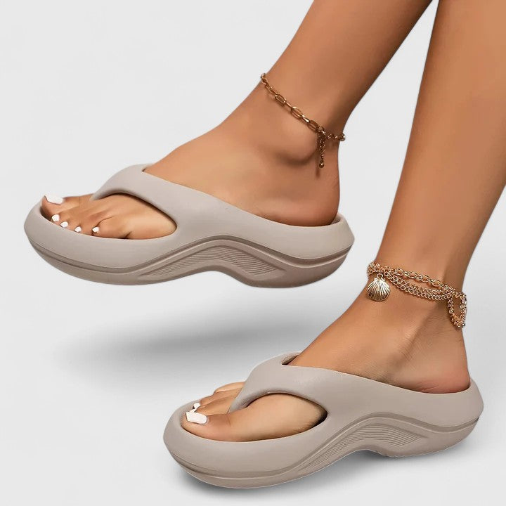 Dahlia - Easygoing Lightweight Slip-On Sandals