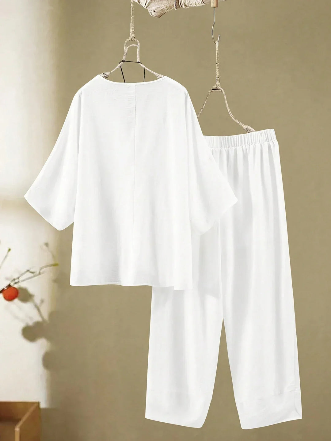 Juna - Relaxed Bohemian Ensemble