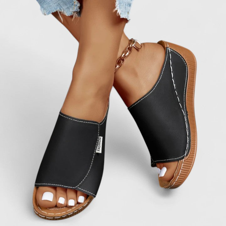 Amiralie - Stylish and Lightweight Sandals