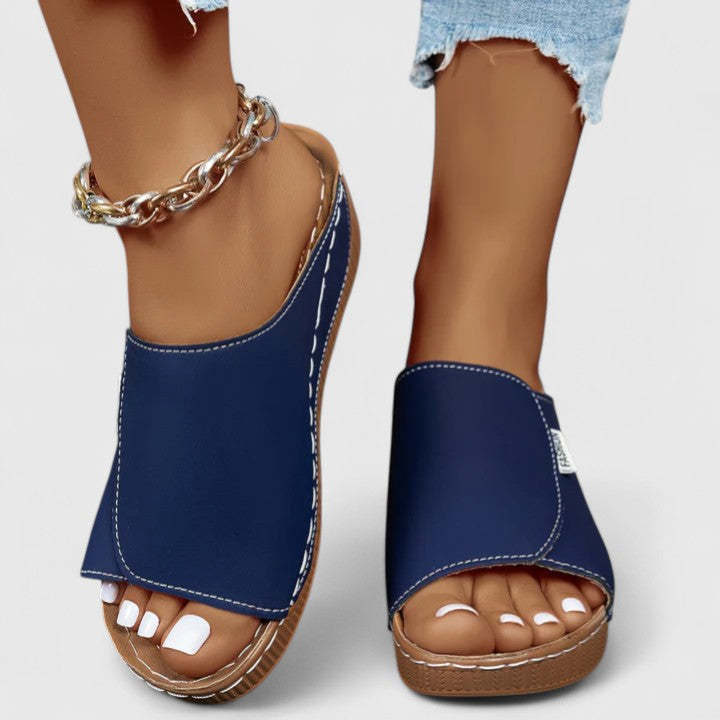 Amiralie - Stylish and Lightweight Sandals