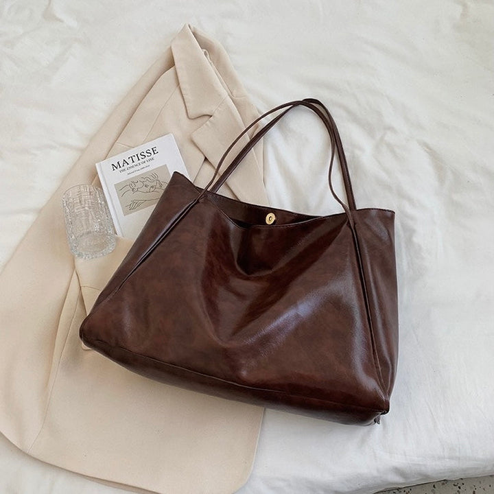 Patricia™ | Shimmering Leather Handbag