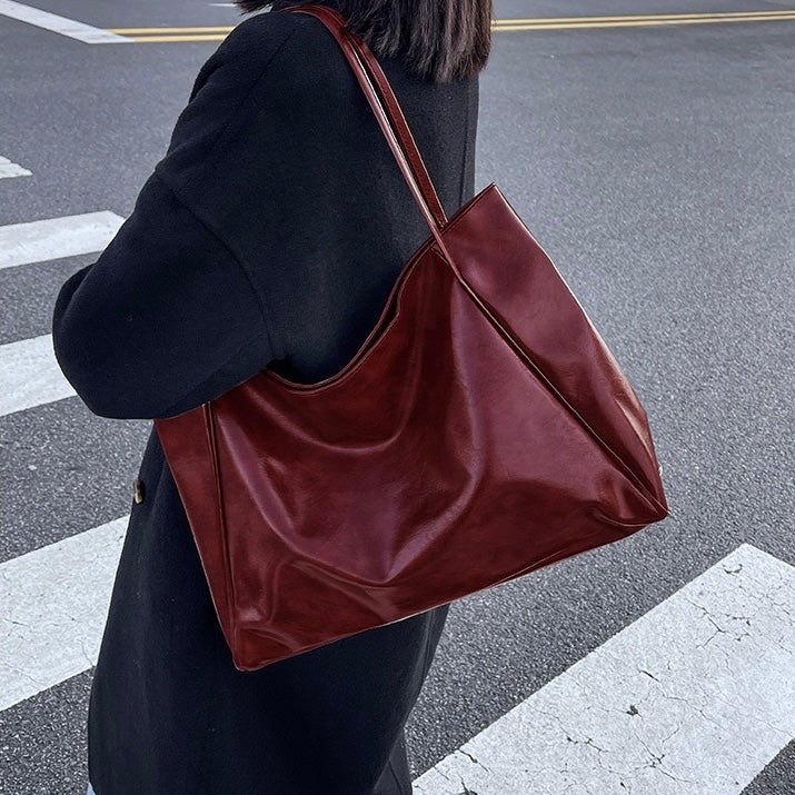 Patricia™ | Shimmering Leather Handbag