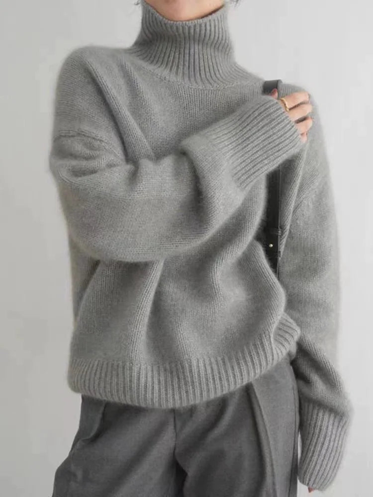 Amaya | Opulent Cashmere Turtleneck Sweater