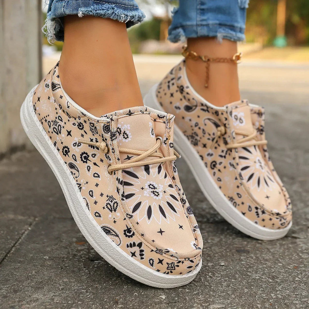 Héloïse │ Featherlight and Supremely Comfortable Footwear