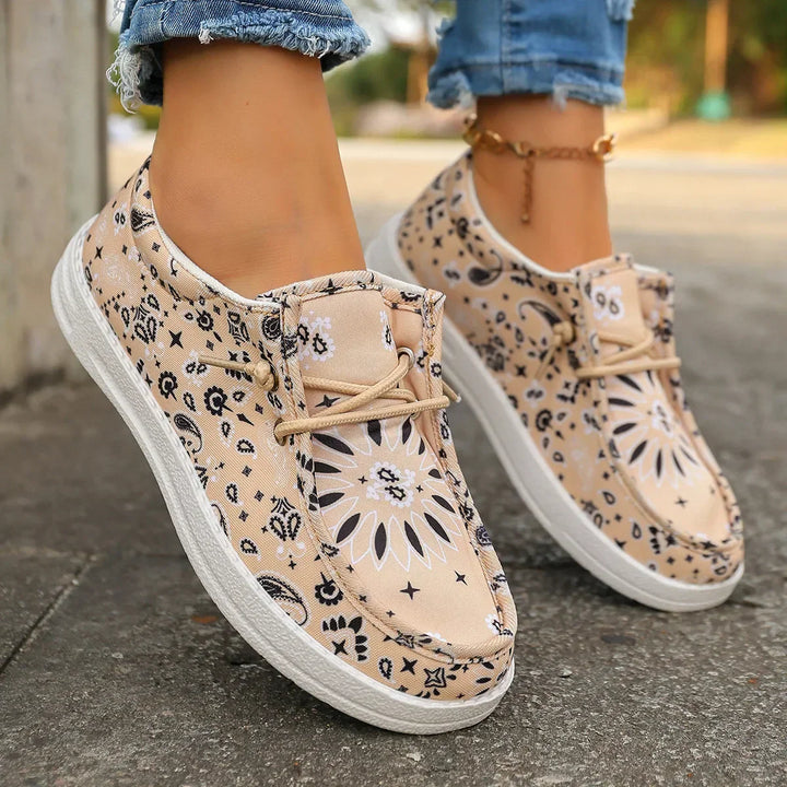 Héloïse │ Featherlight and Supremely Comfortable Footwear