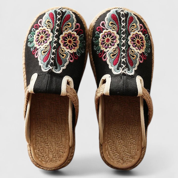 Clarize - Stylish Embroidered Flat Sandals